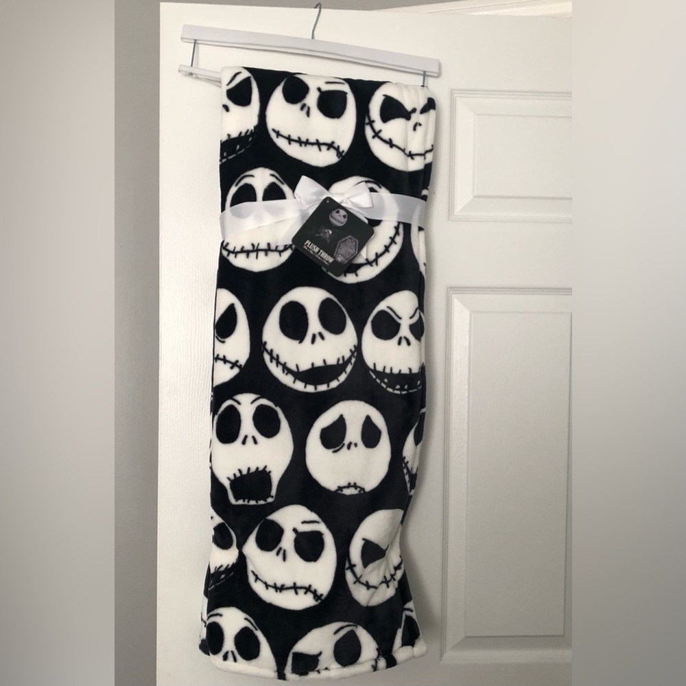 Jack Skellington (The Nightmare Before Christmas) Throw Blanket